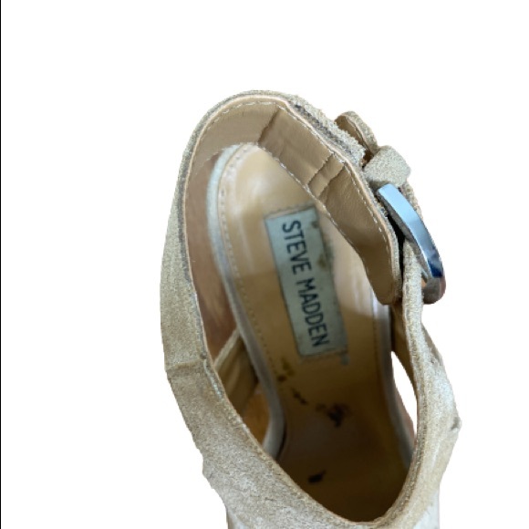 #26 Steve Madden Beige Wedge Sandals 
3” Heel. - Picture 4 of 4